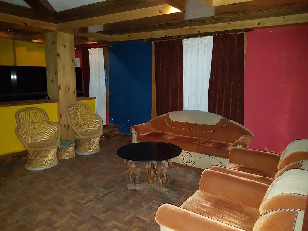 Kunal Hotel & Cottages Manāli Exteriör bild